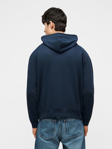 Lyle & Scott - Sudadera 'Chenile' en azul