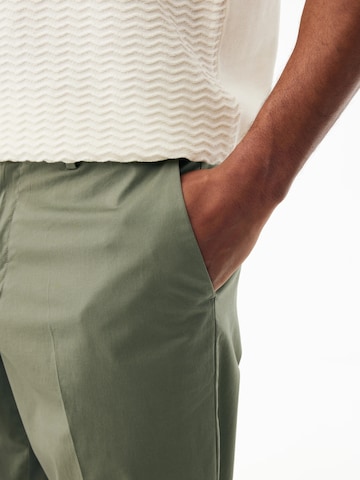 Tapered Pantaloni chino di MEXX in verde