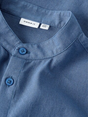 NAME IT - Ajuste regular Camisa 'NKMFalinnen' en azul