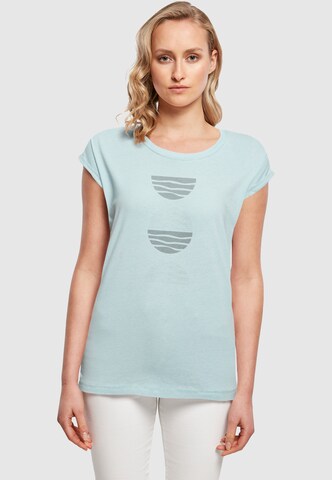 Merchcode T-Shirt 'Abstract Waves' in Blau: Vorderseite