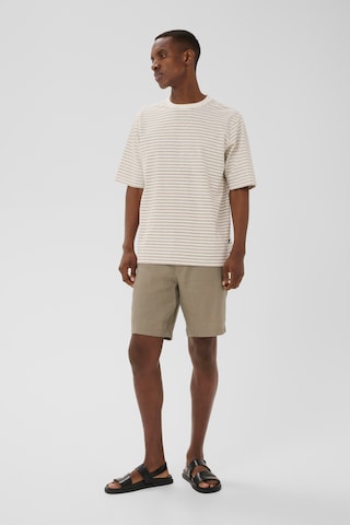 Matinique Regular Shorts 'Harlow' in Beige