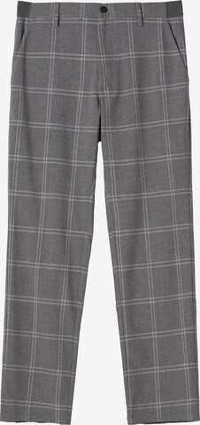 Bershka Regular Trousers in Grey: front