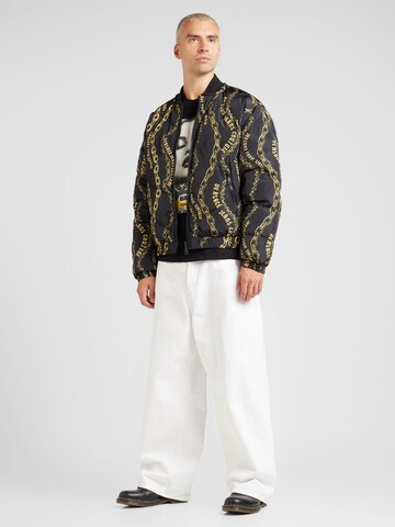 GUESS T-Shirt 'GIRL COLLAGE' in Schwarz