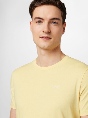T-Shirt HOLLISTER en jaune