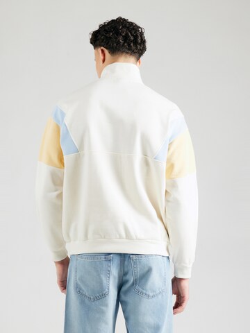 Kaotiko Sweatshirt 'ARTHUR' in Beige