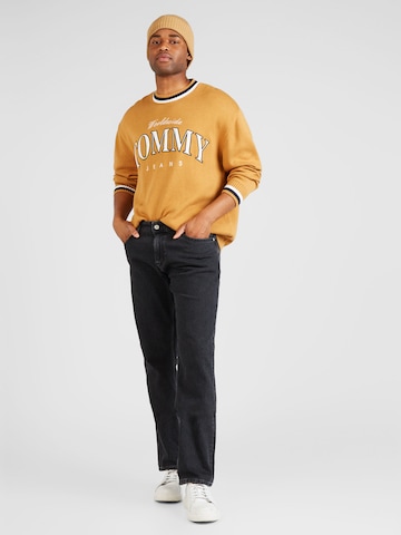 Tommy Jeans Sweater 'VARSITY' in Yellow