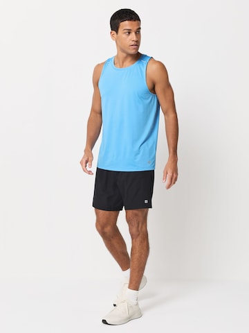 Next Функционална тениска в синьо