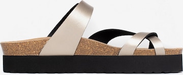 Bayton T-Bar Sandals 'Andromac' in Gold