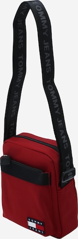 Tommy Jeans Crossbody Bag 'DAILY REPORTER' in Red: front