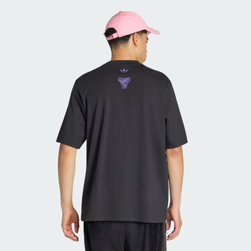 ADIDAS ORIGINALS Shirt 'Adilenium Season 5 Questra' in Zwart