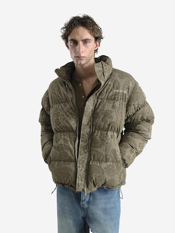 Veste mi-saison Giesto en vert : devant