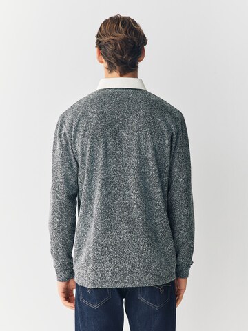 T-Shirt Next en gris