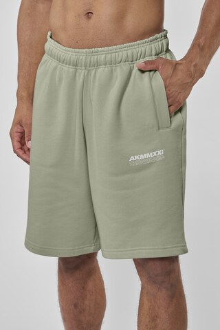 Loosefit Pantaloni 'MarsAK' di alife & kickin in verde