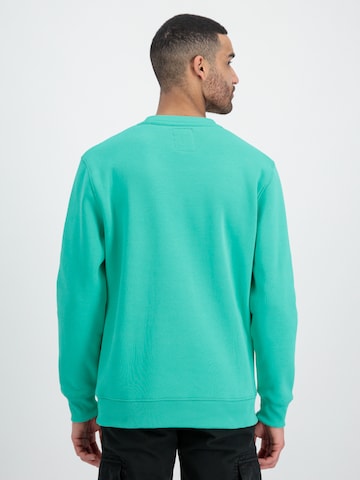 ALPHA INDUSTRIES Sweatshirt in Groen