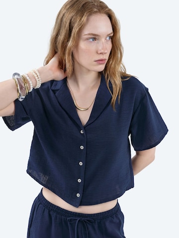 Camicia da donna di Busem in blu: frontale