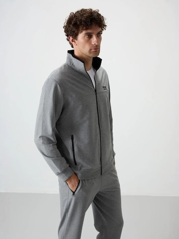 Survêtement Tommy Life en gris