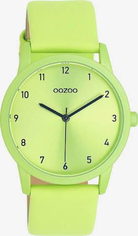 OOZOO Analog Watch in Green: front