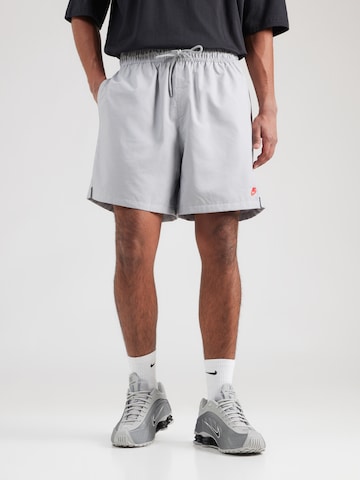 Nike Sportswear Широка кройка Панталон 'CLUB' в сиво: отпред