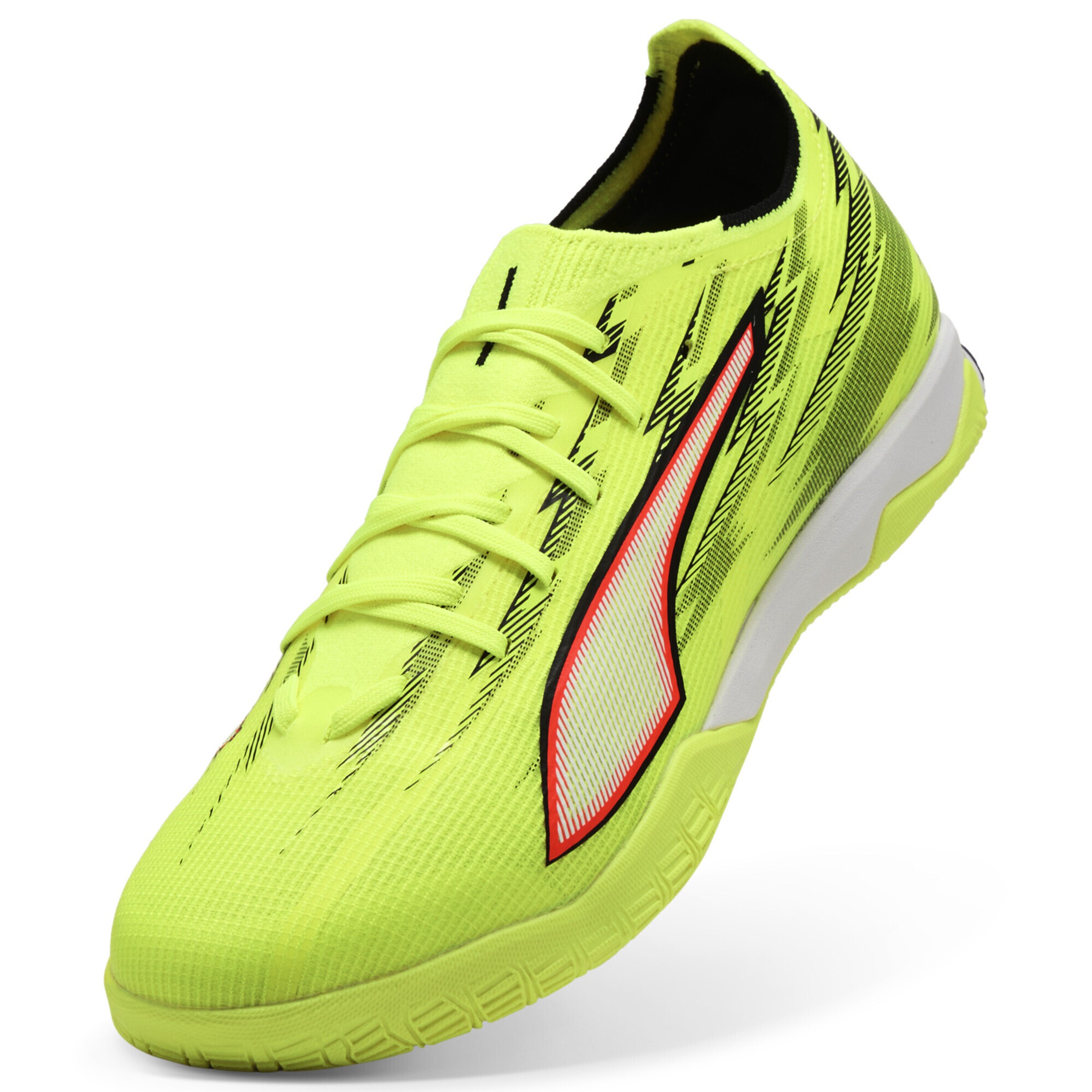 Chaussure de foot 'Ultra 6 Match' PUMA en jaune