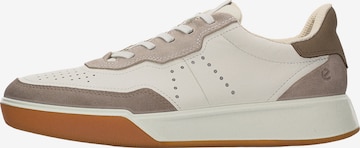 Baskets basses 'Street Court' ECCO en marron : devant