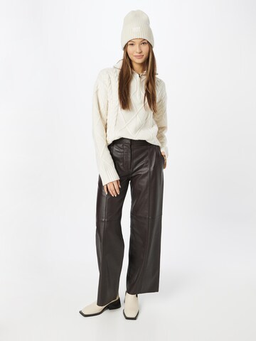 NA-KD Pullover in Weiß