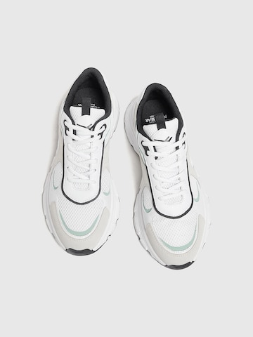 Pull&Bear Sneaker in Weiß