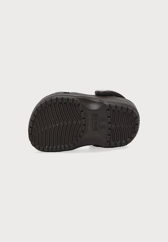 Crocs Open schoenen 'Classic' in Bruin