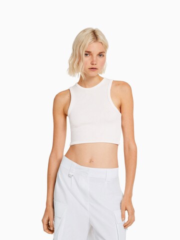 Bershka Loosefit Shorts in Weiß: predná strana