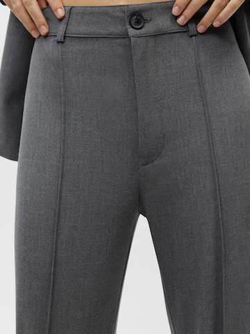 Pull&Bear Loosefit Kalhoty s puky – šedá