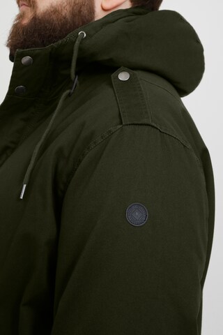 !Solid Between-Seasons Parka in Green