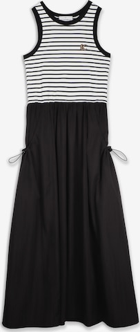 Lola Casademunt - Vestido en negro: frente
