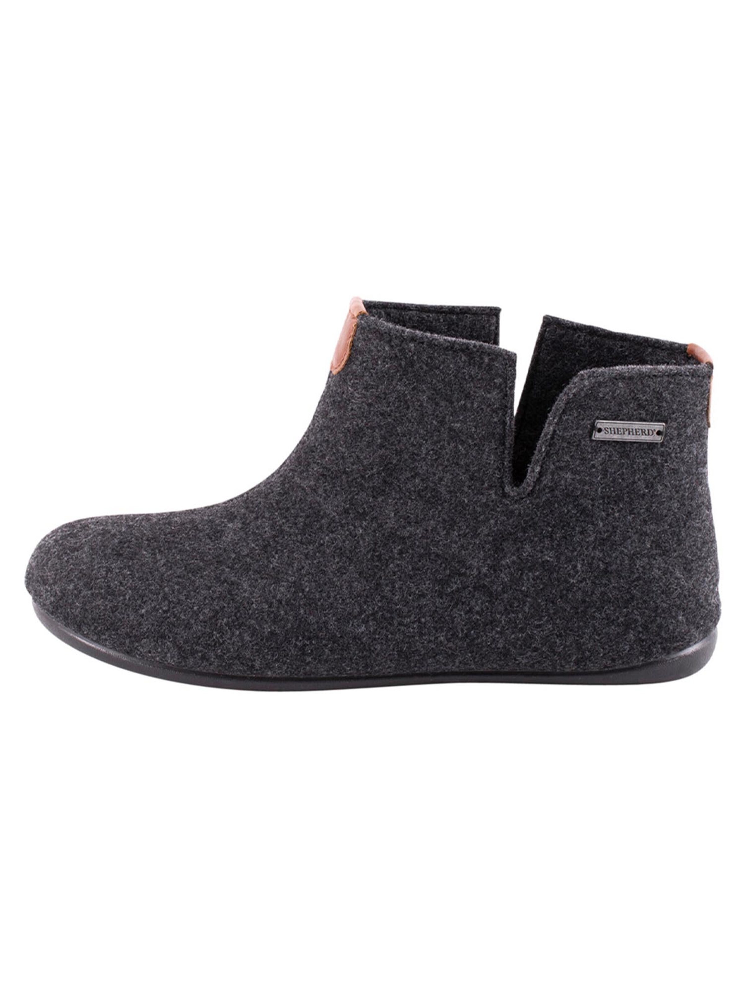 SHEPHERD Mules 'Erik' in Black: front