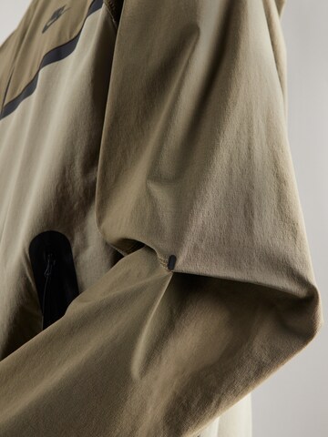 Veste mi-saison 'Tech' Nike Sportswear en vert