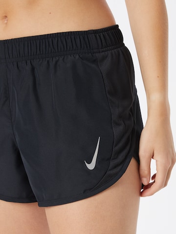 NIKE Regular Sportbroek 'Tempo Race' in Zwart