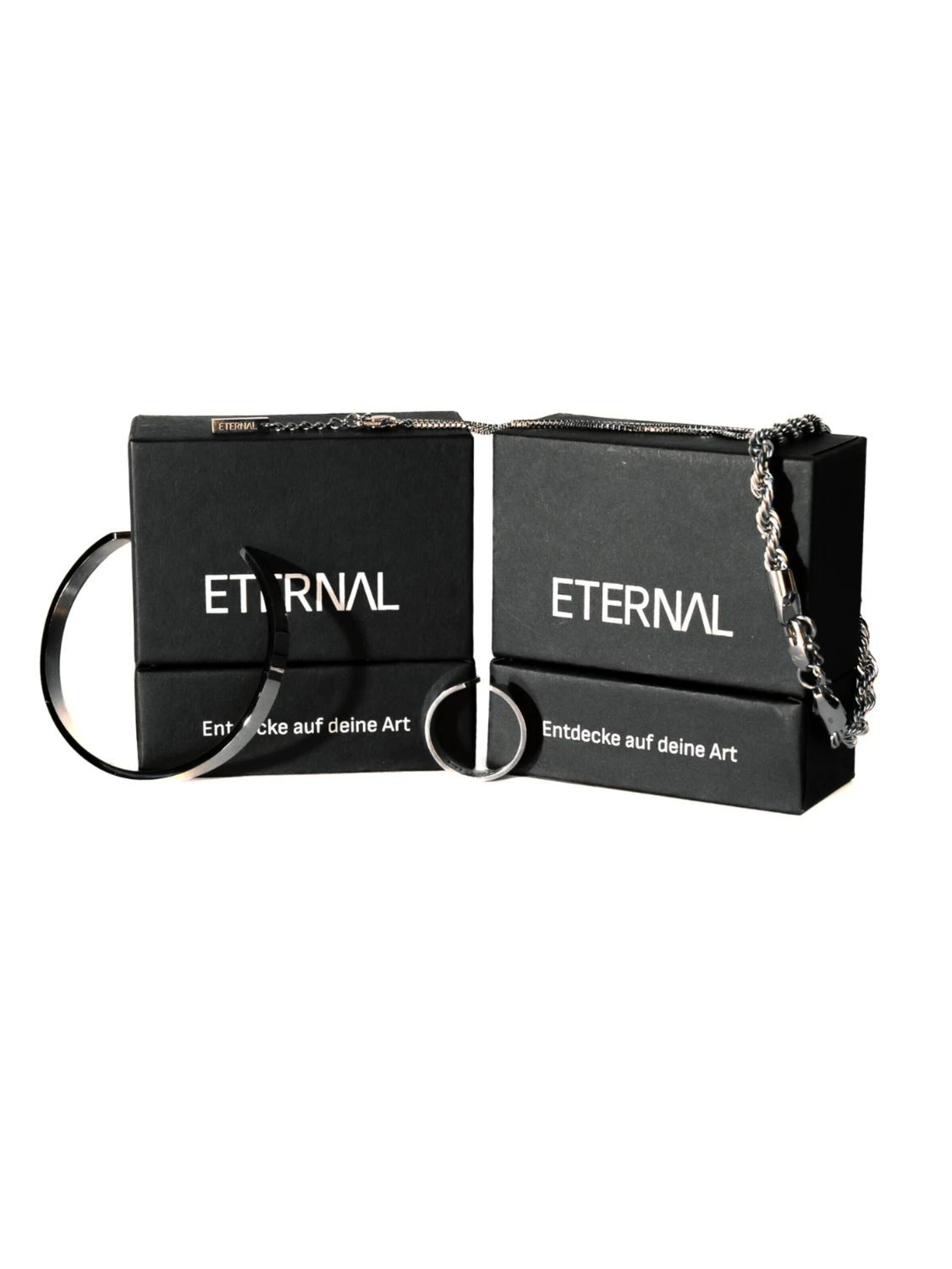 Eternal Ring 'Onyx' in Silver
