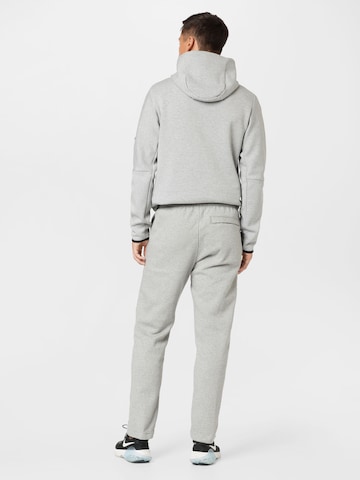 Nike Sportswear Normální Kalhoty 'CLUB FLEECE' – šedá