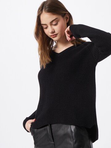 Zwillingsherz Sweater in Black: front
