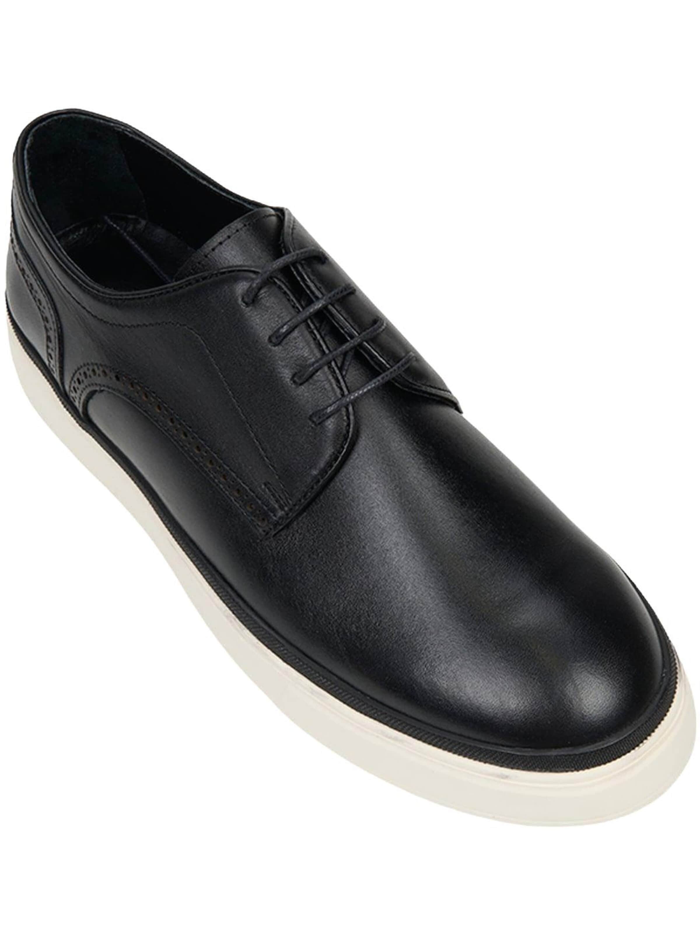 Chaussure à lacets 'Spitze' Desa en noir : devant