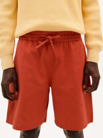 Thinking MU Loose fit Pants ' Henry ' in Red
