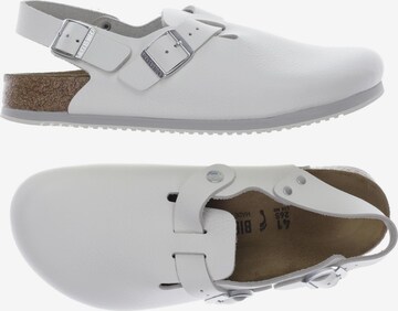 BIRKENSTOCK Sandals & High-Heeled Sandals in 41 in White: front