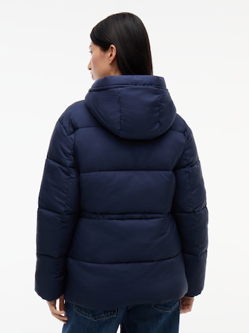 mėlyna Tommy Jeans Demisezoninė striukė