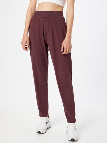 Loosefit Pantalon de sport 'LUISE' Hummel en marron : devant