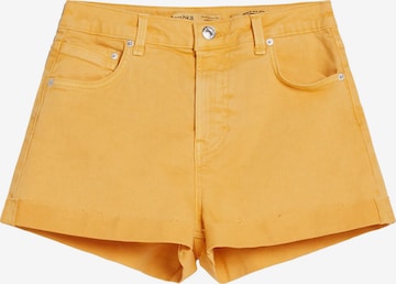 Bershka Regular Jeans in Yellow: front