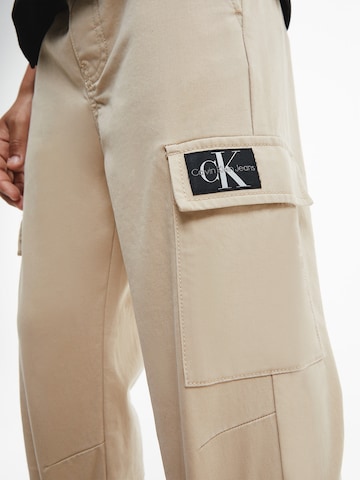 Effilé Pantalon Calvin Klein Jeans en beige