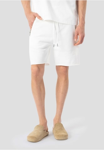 regular Pantaloni 'Russ' di Elias Rumelis in bianco: frontale