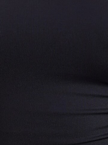 Abito di Hiccup in nero