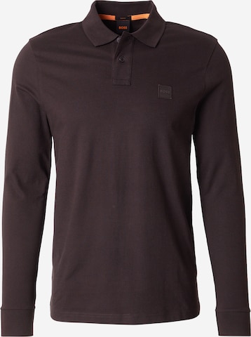 T-Shirt 'Passerby' BOSS en marron : devant