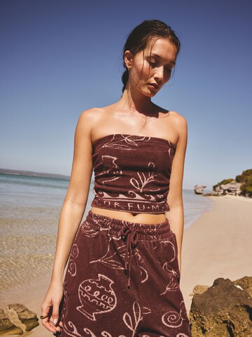 Next Top in Braun: Vorderseite