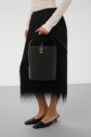 SOAKED IN LUXURY Skuldertaske 'Navarro ' i sort