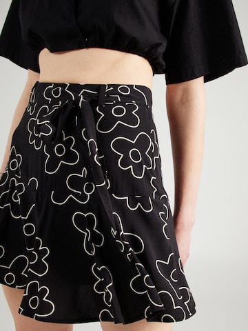 Urban Classics Skirt in Black